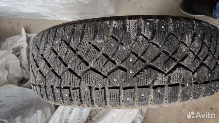 Nitto Therma Spike (NTSPK-B01) 235/65 R17 108T