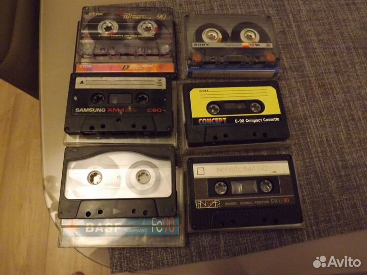 Аудио кассеты фирменные с записями 90х г