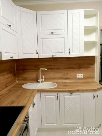 Кухня новая