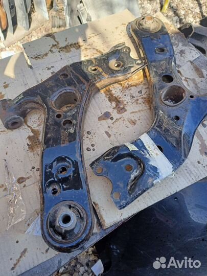 Тойота Королла 150 рычаги передней подвески