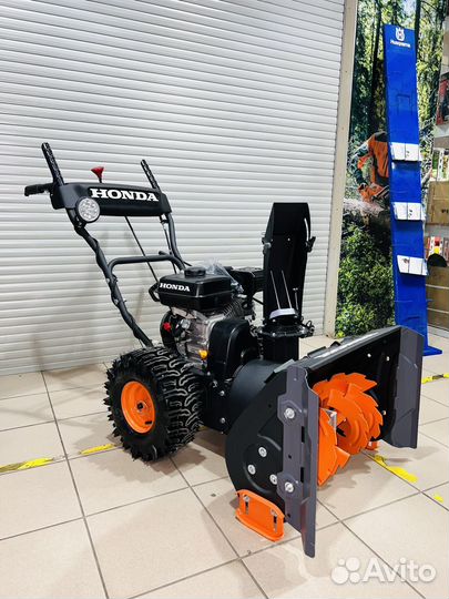 Снегоуборщик Honda HSS 569