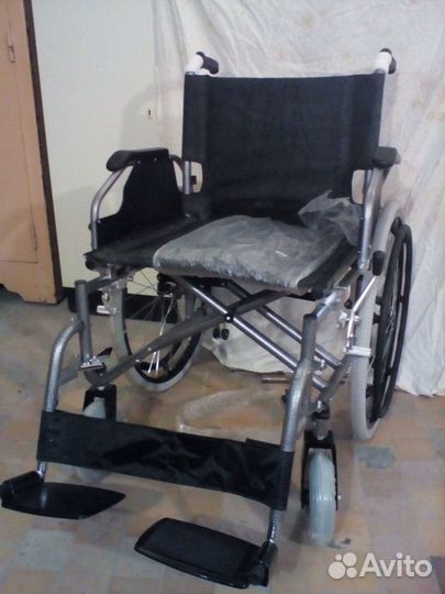 Инвалидная коляска новая