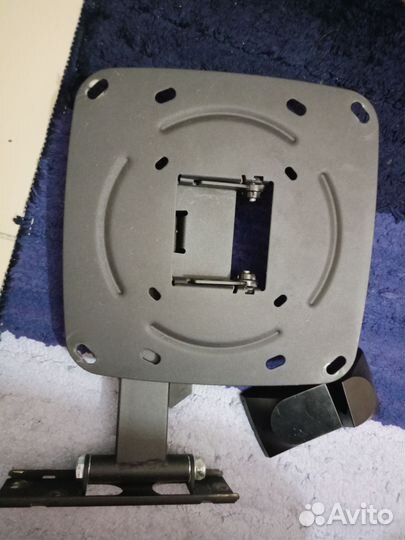 Кронштейн для телевизора поворотный