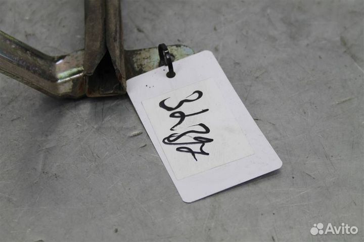 Направляющая стекла двери передней левой Nissan S