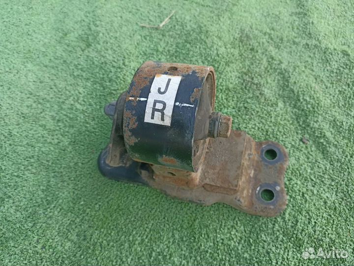 Опора двигателя (Подушка) Mitsubishi Lancer 9