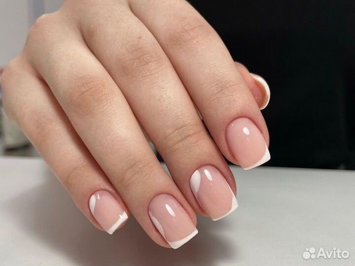 Маникюр и педикюр