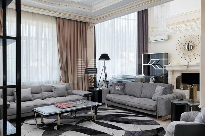 Дом 514 м² на участке 20 сот.