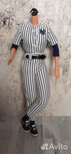 Тело барби New York yankeesмалайзия 1999 год