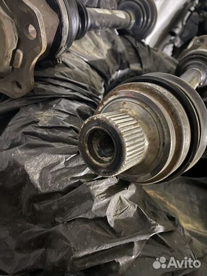 Привод полуось