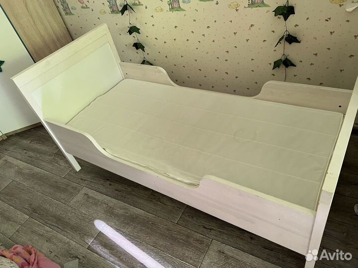 Детская кровать IKEA с матрасом