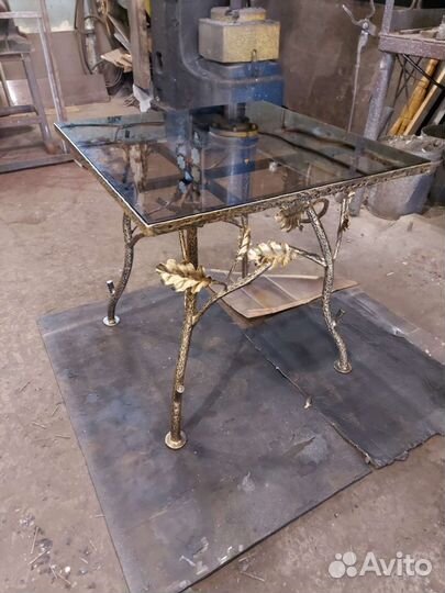 Кованое зеркало