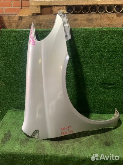 Крыло переднее правое Toyota Platz NCP12