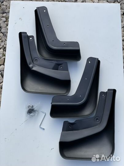 Брызговики на Volvo XC90 1 st Gen 2007-2014
