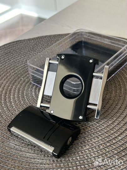 Гильотина и зажигалка S.T. Dupont