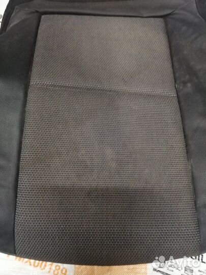 Обивка сидения кожа передняя Mercedes-Benz C-Class
