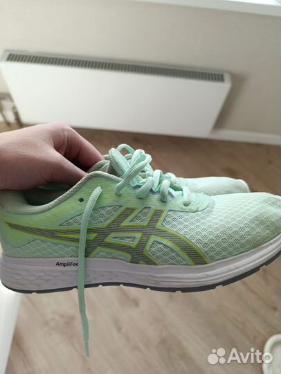 Кроссовки asics 37 оригинал