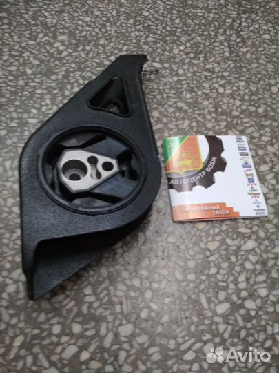 Подушка (опора) двигателя ваз-1118 правая без резь