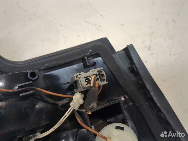 Фонарь крышки багажника Ford Mondeo 4, 2011