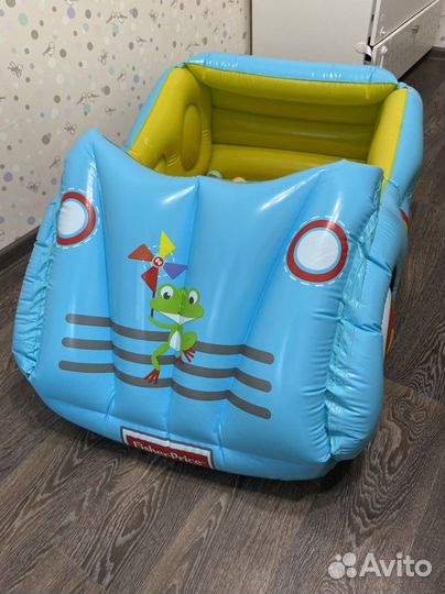 Детский надувная машинка новая с шариками