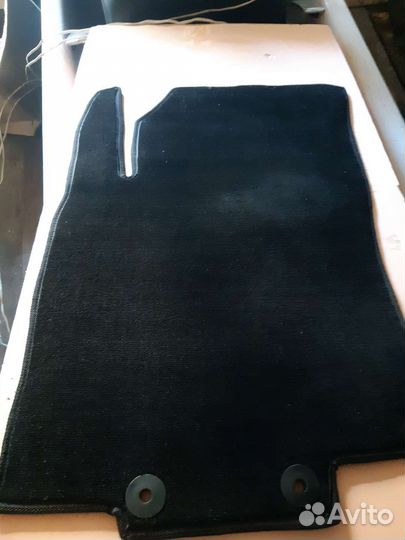 Автомобильные коврики ворсовые