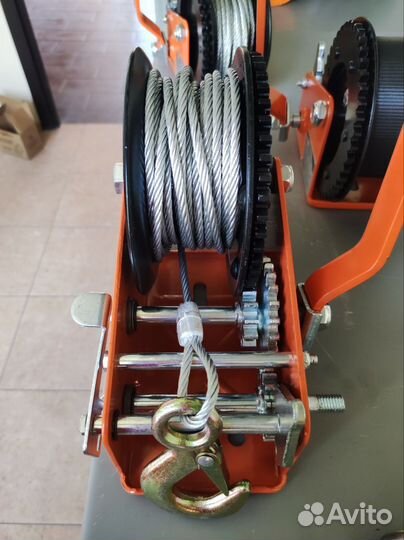 Лебедка ручная барабанная