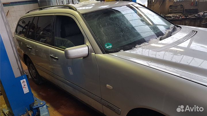 Разбор на запчасти Mercedes E W210 1995-2002