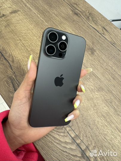 iPhone 15 Pro, 128 ГБ