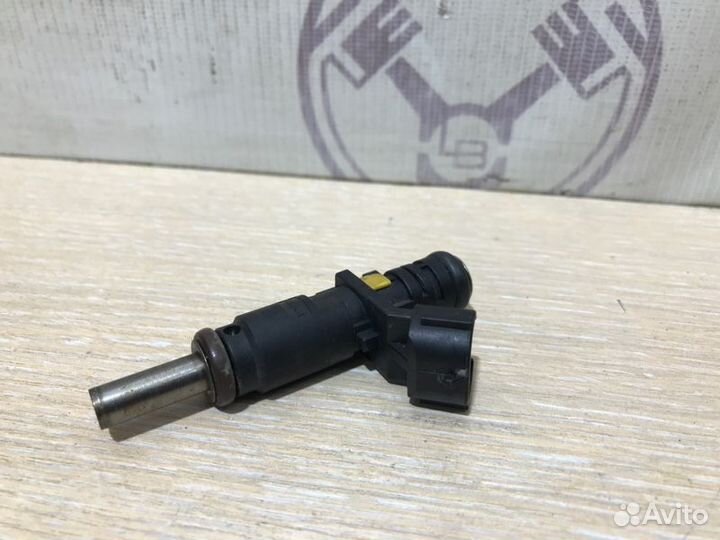 Форсунка топливная Peugeot 3008 0U 5FS EP6C 2011