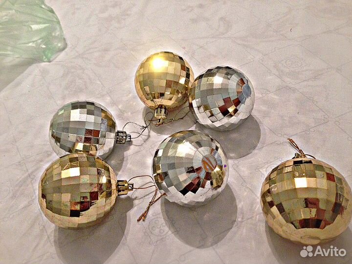 Шарики на елку