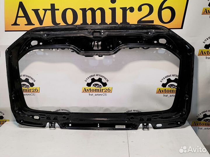 Кронштейн стекла двери багажника Mercedes W447