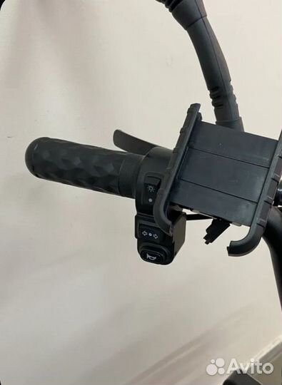 Электроскутер для взрослых с сидением