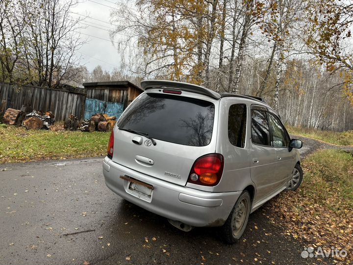 Toyota Corolla Spacio 1.6 AT, 1997, 190 000 км