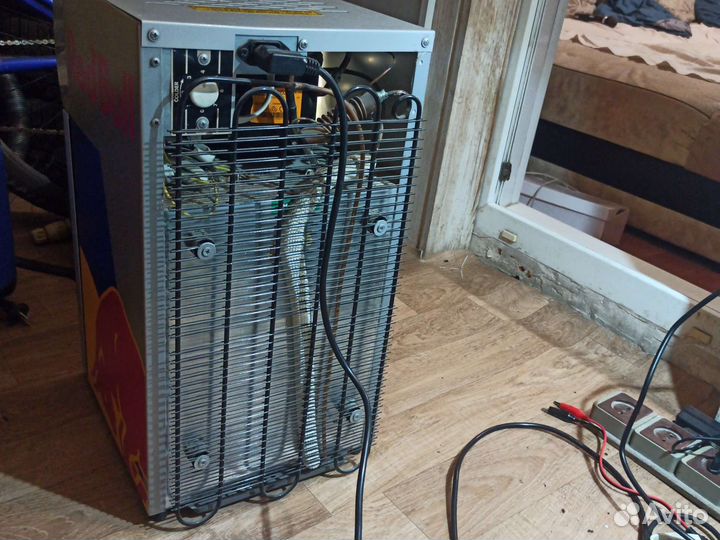 Холодильник маленький