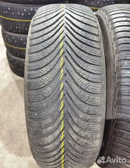 Michelin Alpin 5 215/65 R16 98R