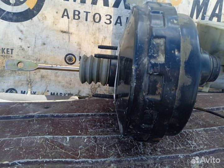 Усилитель тормозов вакуумный Volvo S80 седан 2.0