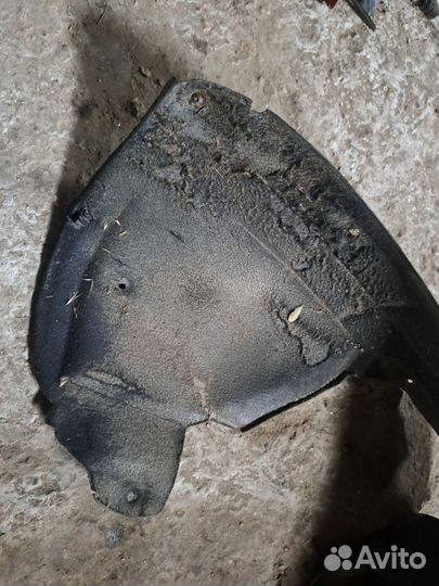 Подкрылок передний правый Audi A6 C6