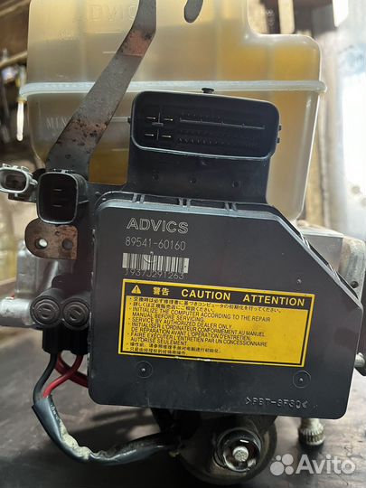 Главный тормозной цилиндр тойота Лэнд Крузер 200