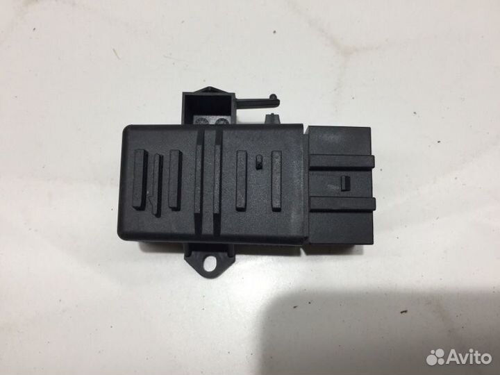 Блок управления обогревом сидений Skoda Rapid 2014