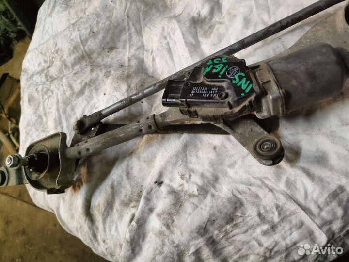 Трапеция стеклоочистителя Опель Инсигния 13 год