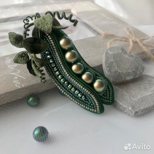 Брошь объёмная ручной работы