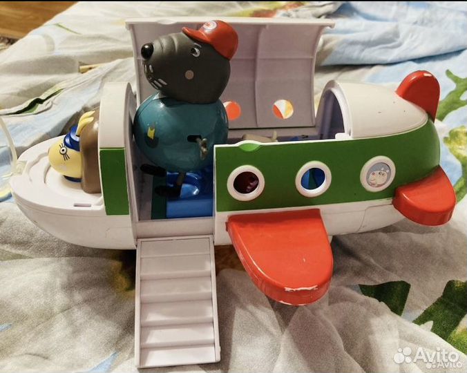 Самолет свинки пеппы