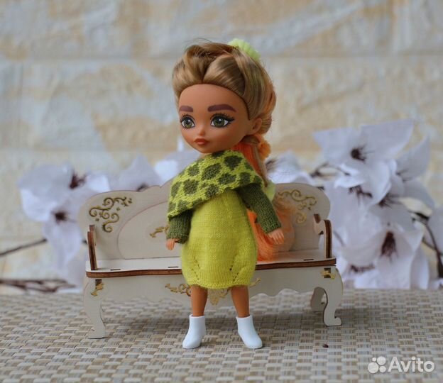 Желтое миниатюрное платье для Барби Экстра Минис