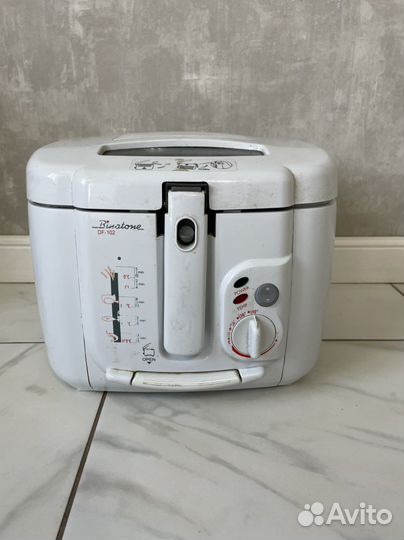 Фритюрница Binatone DF-102