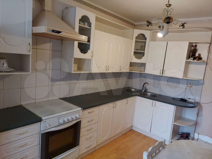 2-к. квартира, 68 м², 8/10 эт.