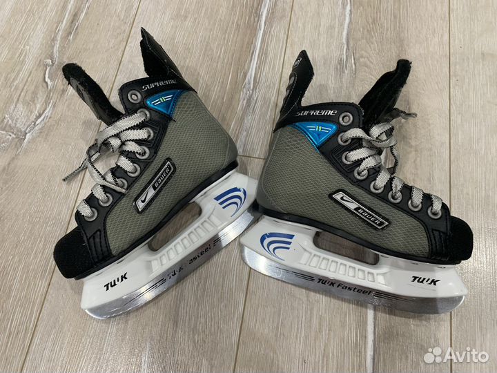 Коньки хоккейные Bauer y10