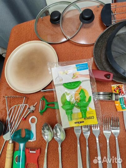 Посуда, кухонные принадлежности