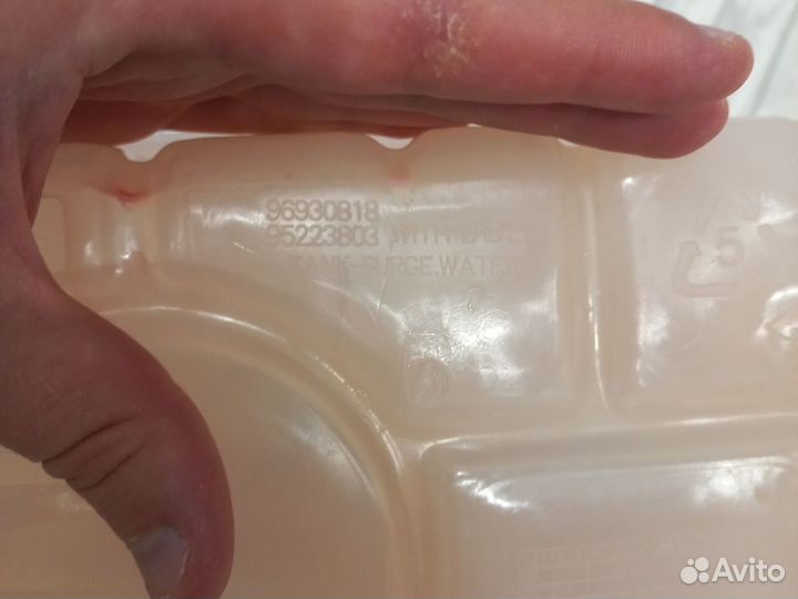 Бачок радиатора Chevrolet Aveo T200 / T250