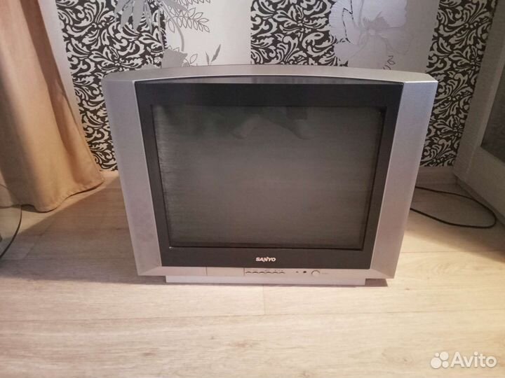 Телевизор на запчасти