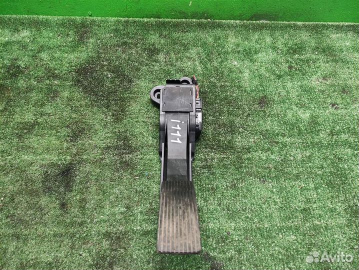 Педаль газа электронная Mercedes Benz ML W164 2007