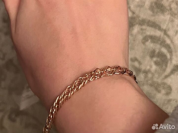 Золотой женский браслет